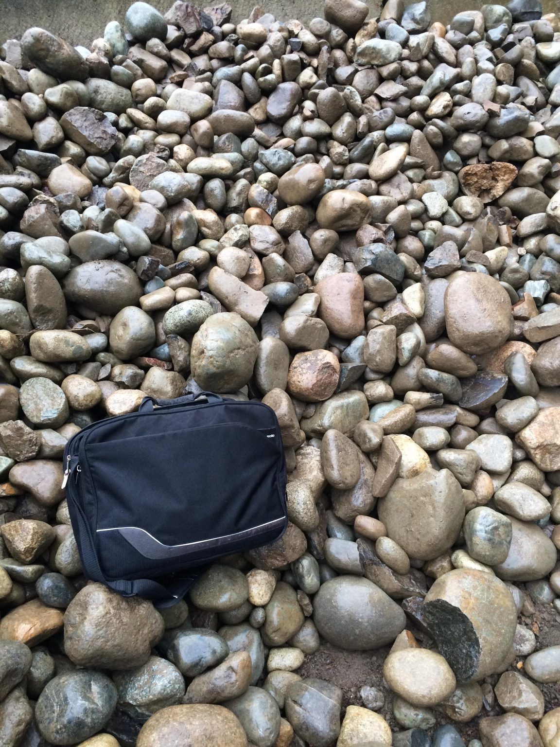3″ – 8″ Oversized River Rock – Joes Landscaping Supplies